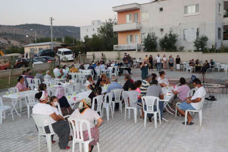 Alevi Kültür Derneği Silifke Şubesinden iftar yemeği 3