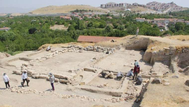 Malatya'da bulundu! 5 bin 500 yıl öncesine ait 8