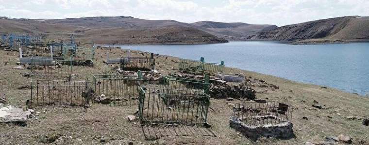 Erzurum'da korkutan görüntü: Sular çekilince ortaya çıktı 7