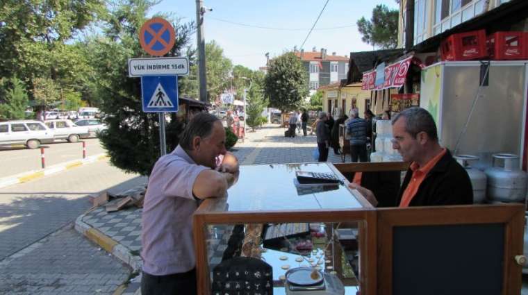 Simit satar gibi altın satıyor 7