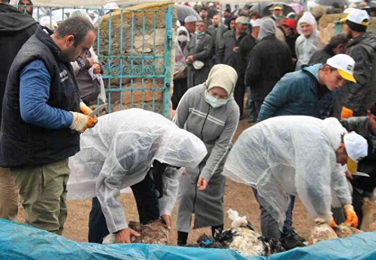 Beş aydır heyecanla bekliyorlardı: Mağaradan şölenle çıkarıldı 5