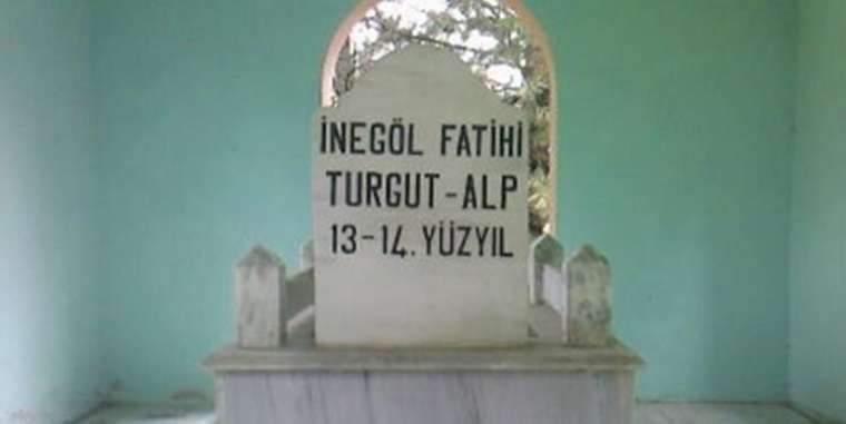 Turgut Alp kimdir mezarı nerede? Kuruluş Osman Turgut Bey’i oynayan Rüzgar Aksoy kimdir, nereli? 4