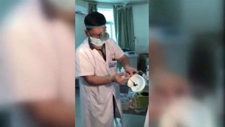 Kulağından çıkanı görünce doktor bile şaşırdı! 16