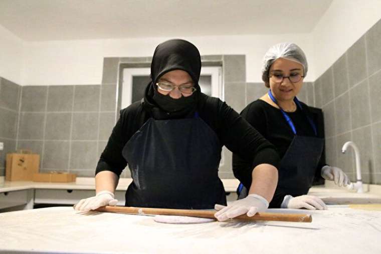 Evinde yapmaya başladı! İngiltere, Almanya, ABD'ye bile gönderiyor 9