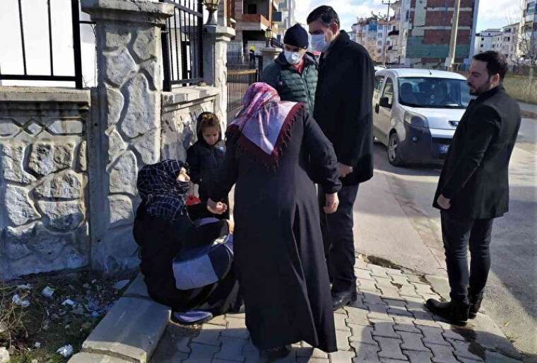 Zabıta dilenciyi yakaladı, vatandaş hala para vermeye çalıştı! 8