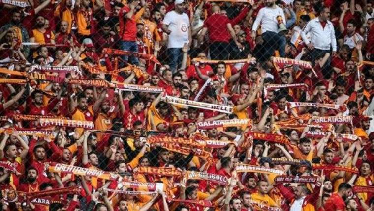 Galatasaray'ı krizden yıldızları kurtaracak! 2