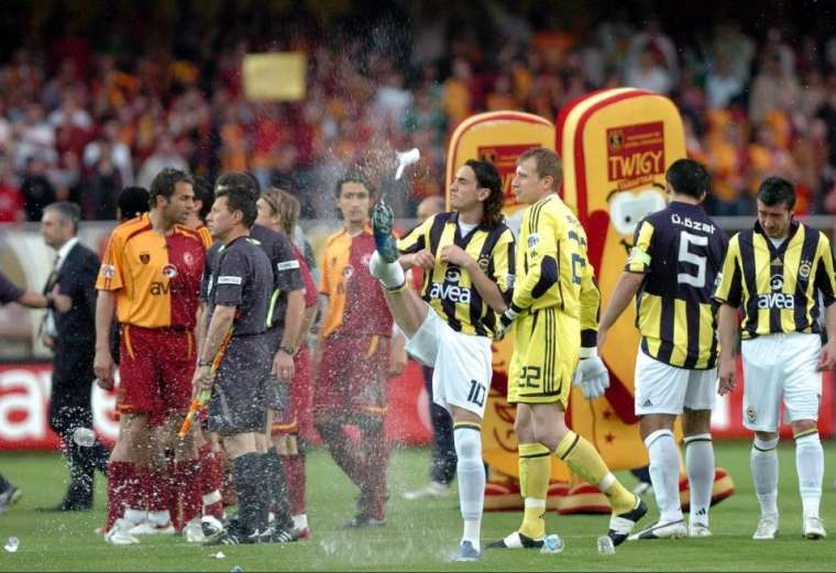 Fenerbahçe Galatasaray derbisi tarihinin unutulmaz olayları 3