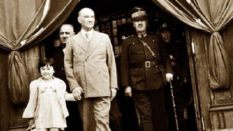 Mustafa Kemal Atatürk: Çocuklar geleceğimizin güvencesi, yaşama sevincimizdir 29