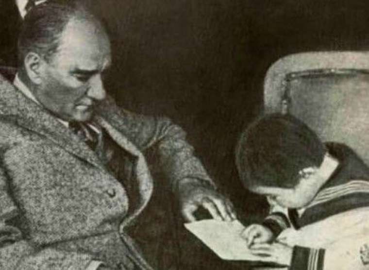 Mustafa Kemal Atatürk: Çocuklar geleceğimizin güvencesi, yaşama sevincimizdir 37