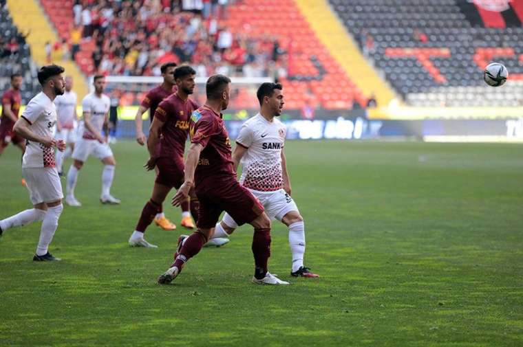 Süper Lig'de yılın olayı! Rakibin gol atmasına izin verdiler, küme düştüler 5