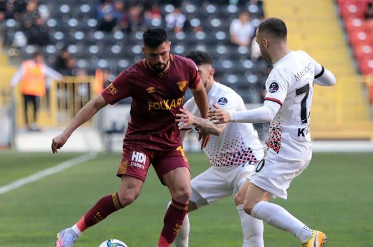 Süper Lig'de yılın olayı! Rakibin gol atmasına izin verdiler, küme düştüler 6