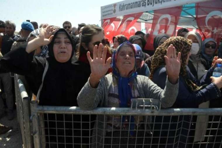 Pençe-Kilit operasyonu şehidi, gözyaşlarıyla toprağa verildi 2