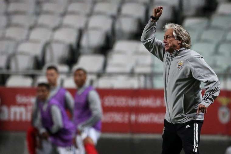 Jorge Jesus'un Fenerbahçe'ye getireceği isimler belli oldu 12