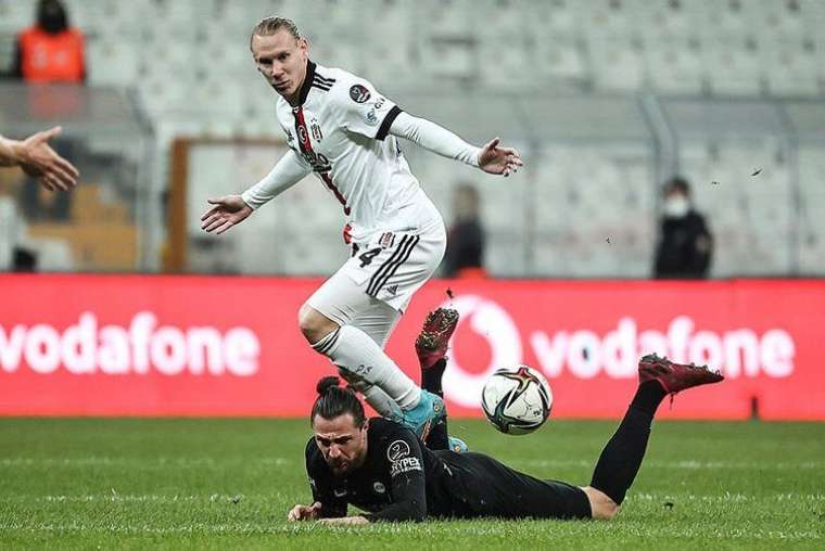 Valerien Ismael kararını verdi! Beşiktaş'ta yıldız isim ayrılabilir 10