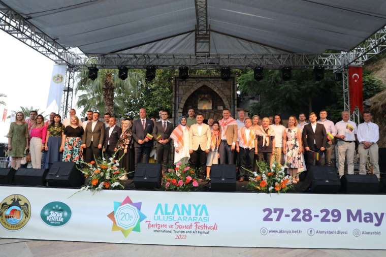 20. Alanya Uluslararası Turizm ve Sanat Festivali başladı 11