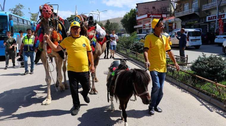 Bayburt Dede Korkut Uluslararası Kültür ve Sanat Şöleni kapsamında açılış töreni düzenlendi 6