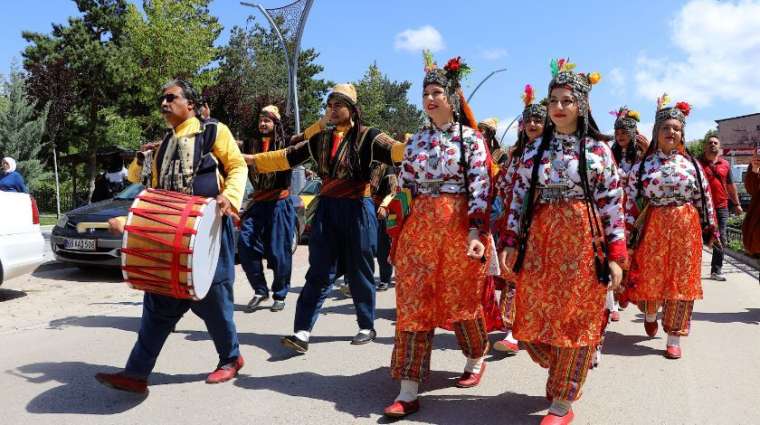 Bayburt Dede Korkut Uluslararası Kültür ve Sanat Şöleni kapsamında açılış töreni düzenlendi 7