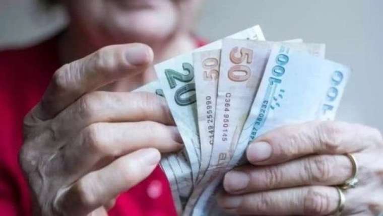 Emekliler için kılavuz: İşte en yüksek emekli promosyonu veren bankalar 9