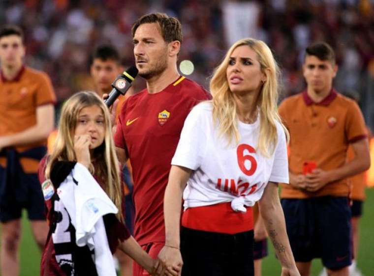 Totti, aldatılma hikayesini tüm detayları ile anlattı: Hem o adam varmış, hem de başkaları... 4