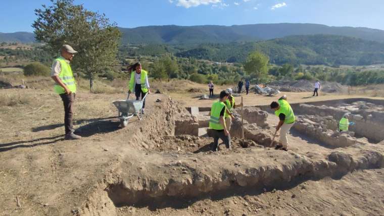 Karabük'te bulundu! Tamı tamına bin 500 yıllık 3