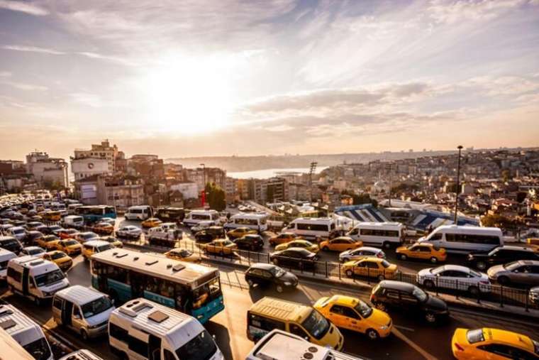 Taksicinin ‘kısa mesafe’ bahanesine şikayet uyarısı! Çalışma izni bile iptal ediliyor 7