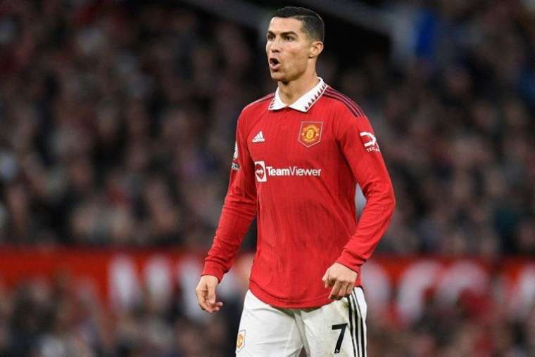 Beklenen oldu! Manchester United Cristiano Ronaldo kararını resmen açıkladı 9