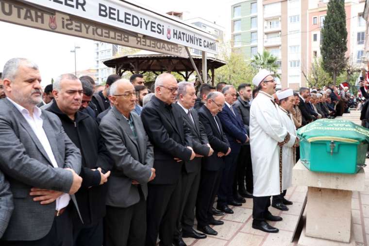 MHP Manisa İl Başkanı Öner son yolculuğuna uğurlandı 2