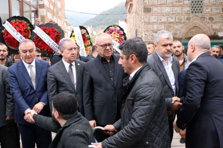 MHP Manisa İl Başkanı Öner son yolculuğuna uğurlandı 4