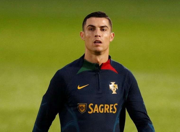 Ronaldo herkesi ters köşe yaptı! Kariyerinin sonunda tarihi transfere imza atıyor… 7