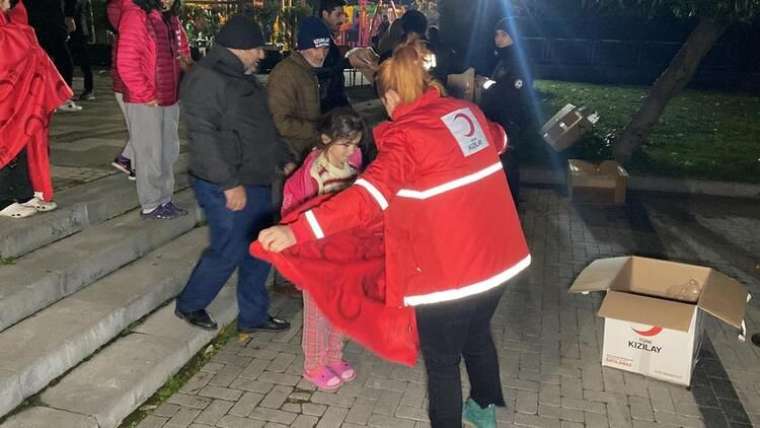 Düzce'deki depremden tüm fotoğraflar 36