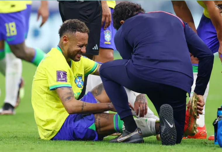 Neymar'ın bileğinin son halini görenler şaşkına döndü... Dünya Kupası'na devam edecek mi? 4