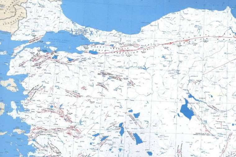 İşte en net Türkiye deprem haritası ve 6 bölgedeki diri fay hatları 5