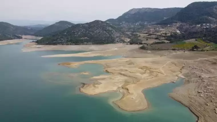 Adana'da depremin ardından şimdi de başka bir endişe! "Büyük sıkıntı yaşıyoruz" 1