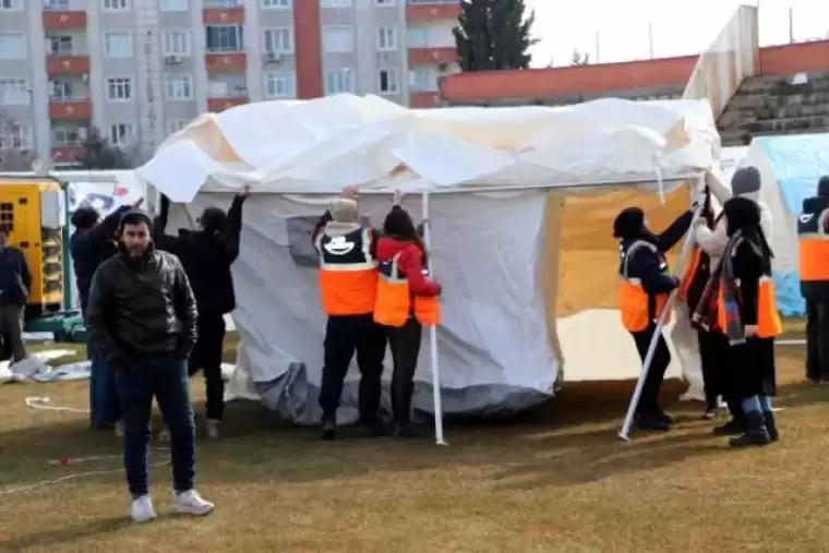 Kahramanmaraş'ta çadır kentler kuruluyor! 5