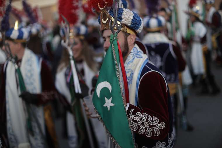 İspanya'daki "Los Turcos" grubu, Türk ismini taşımaktan büyük gurur duyuyor 2