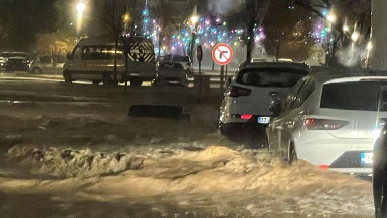 Deprem bölgesi ve 4 il için kuvvetli yağış uyarısı 11