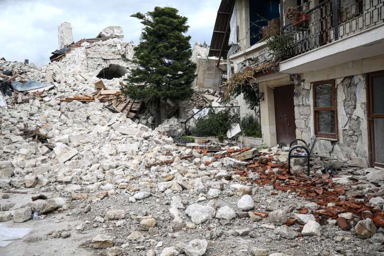 Hatay'ın hafızası tarihi yapıların enkazından 300'e yakın eser kurtarıldı 9