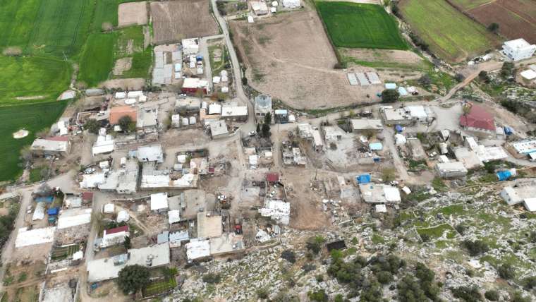 Depremde 35 evin yıkıldığı Adıyaman'daki 65 hanelik köy taşınıyor 14