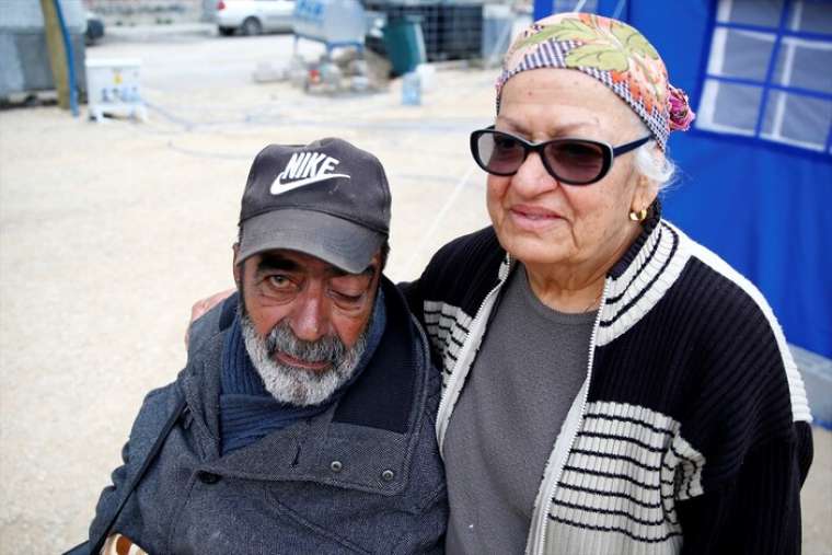 İskenderun'da depremzede çifti hayata sevgileri bağlıyor 6