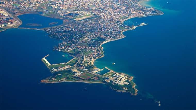 Tarihi şehri gezerken çoğu zaman aklımıza takılır... İstanbul'un semtlerinin ismi nereden geliyor? 11