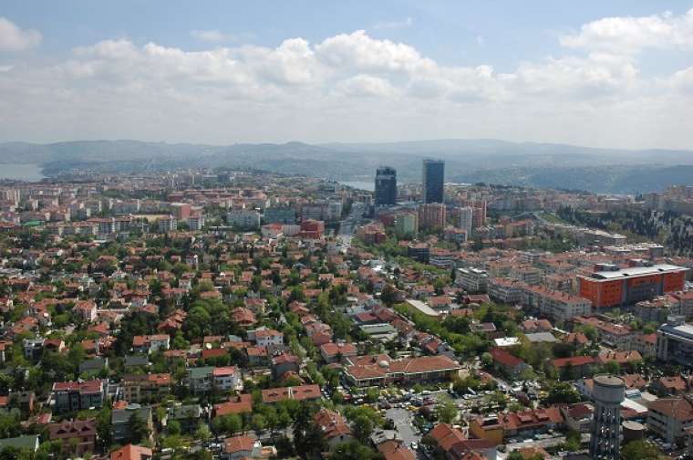 Tarihi şehri gezerken çoğu zaman aklımıza takılır... İstanbul'un semtlerinin ismi nereden geliyor? 3