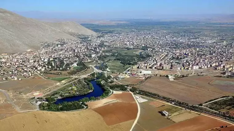 MHP lideri Devlet Bahçeli konuya değindi… İl sayısı 100'e çıkıyor! İşte il olması beklenen ilçeler 25