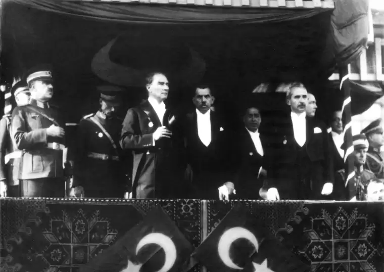 Genç subay Mustafa Kemal’in 17 yıldır aklında cumhuriyet vardı 6