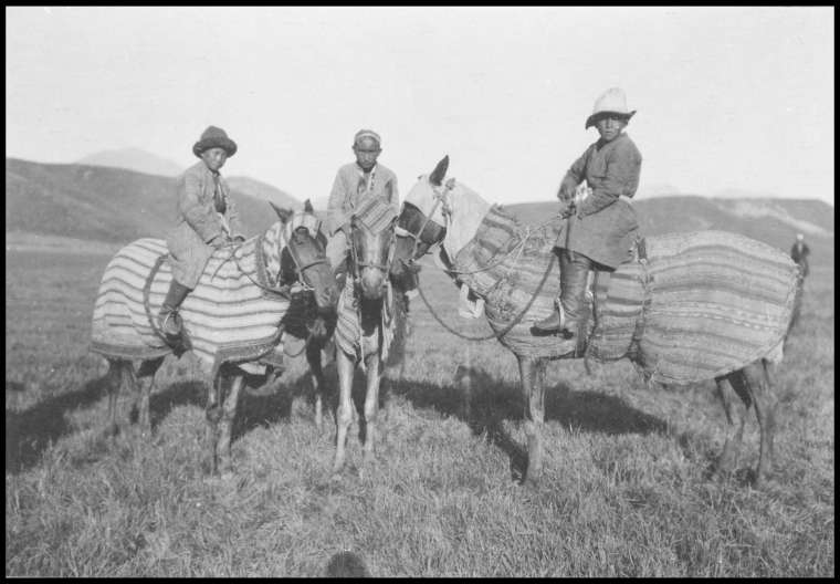 Fotoğraflar 111 yıl sonra gün yüzüne çıktı! Türk boylarının günlük yaşamları böyle görüntülendi 28