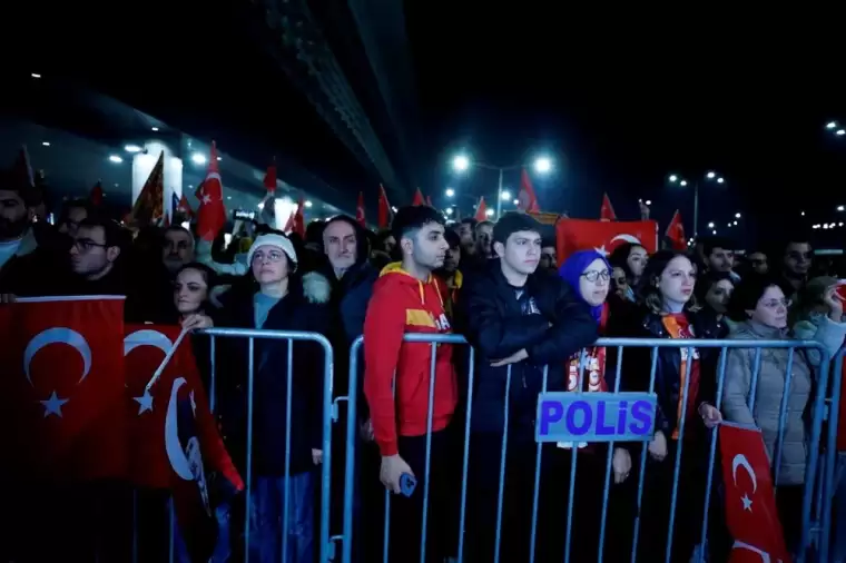 Fenerbahçe ve Galatasaray'a coşkulu karşılama 8