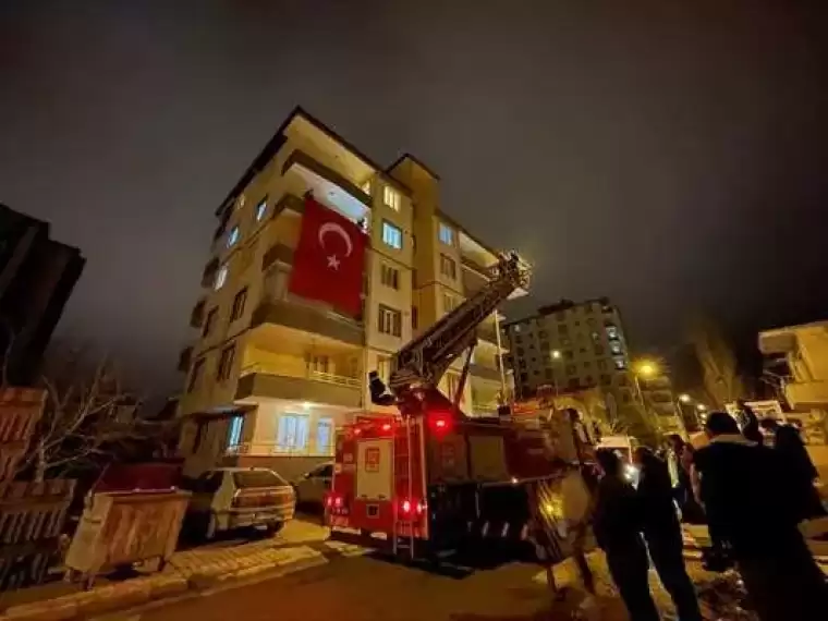 Ailesi çadırda kalan şehidi komşuları anlattı... 14