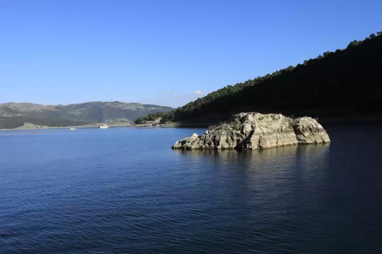 Şahinkaya Kanyonu'nun eşsiz manzarası görsel şölen sunuyor 6