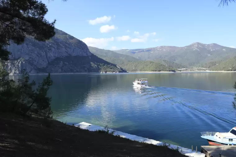 Şahinkaya Kanyonu'nun eşsiz manzarası görsel şölen sunuyor 2