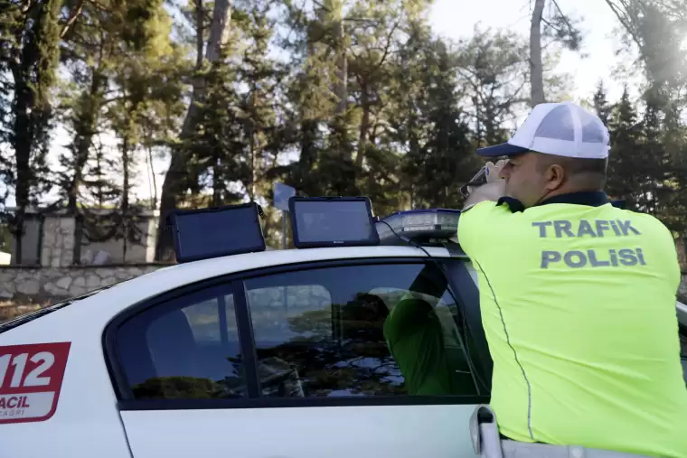 Trafikte yeni dönem! Yapay zeka hız tespiti yapacak! 4