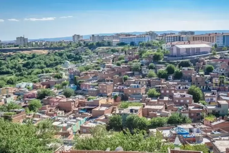 İşte Türkiye'nin en kalabalık mahallesi! Nüfusu 4 ilden daha büyük 10